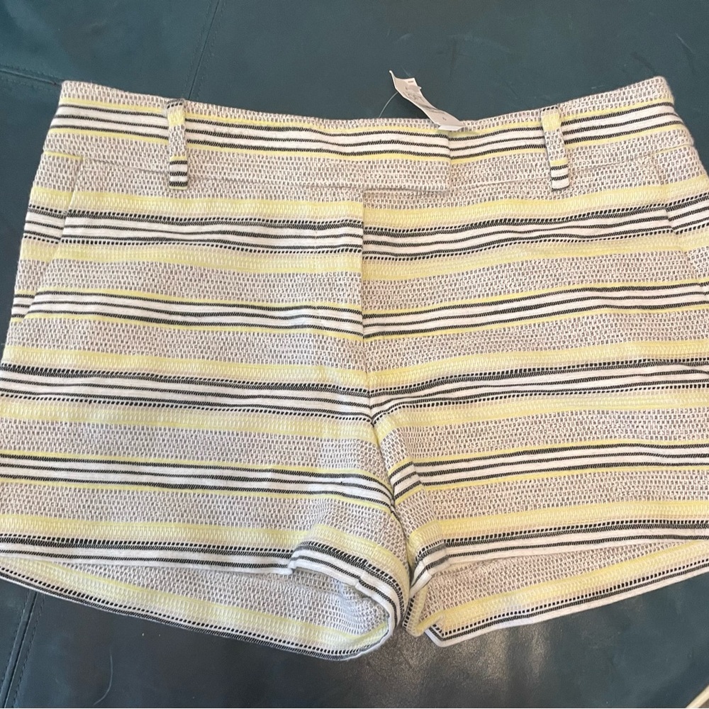 Ann Taylor LOFT Shorts 6 Women The Riviera Short Striped Yellow Black NWT